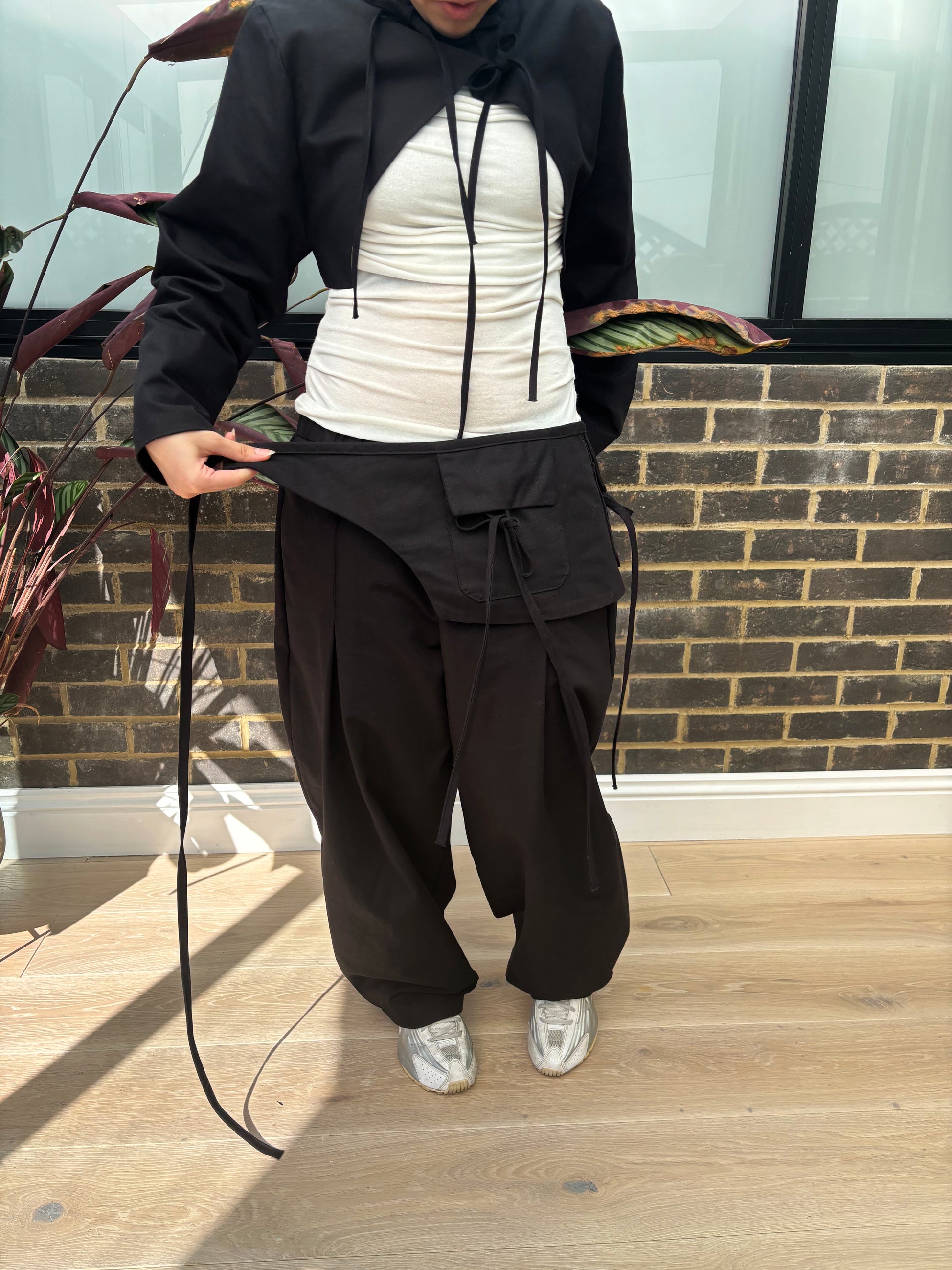 Aya Kaya Trousers Set in Black