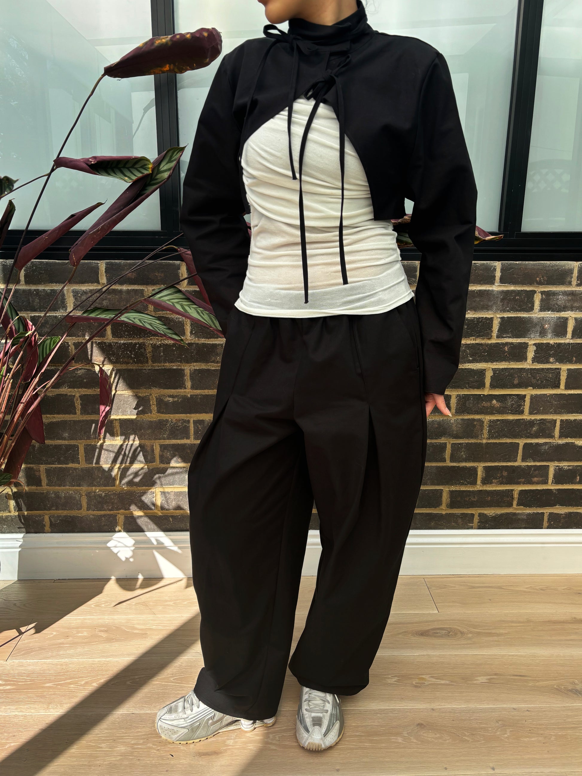 Aya Pleat Trousers in Black