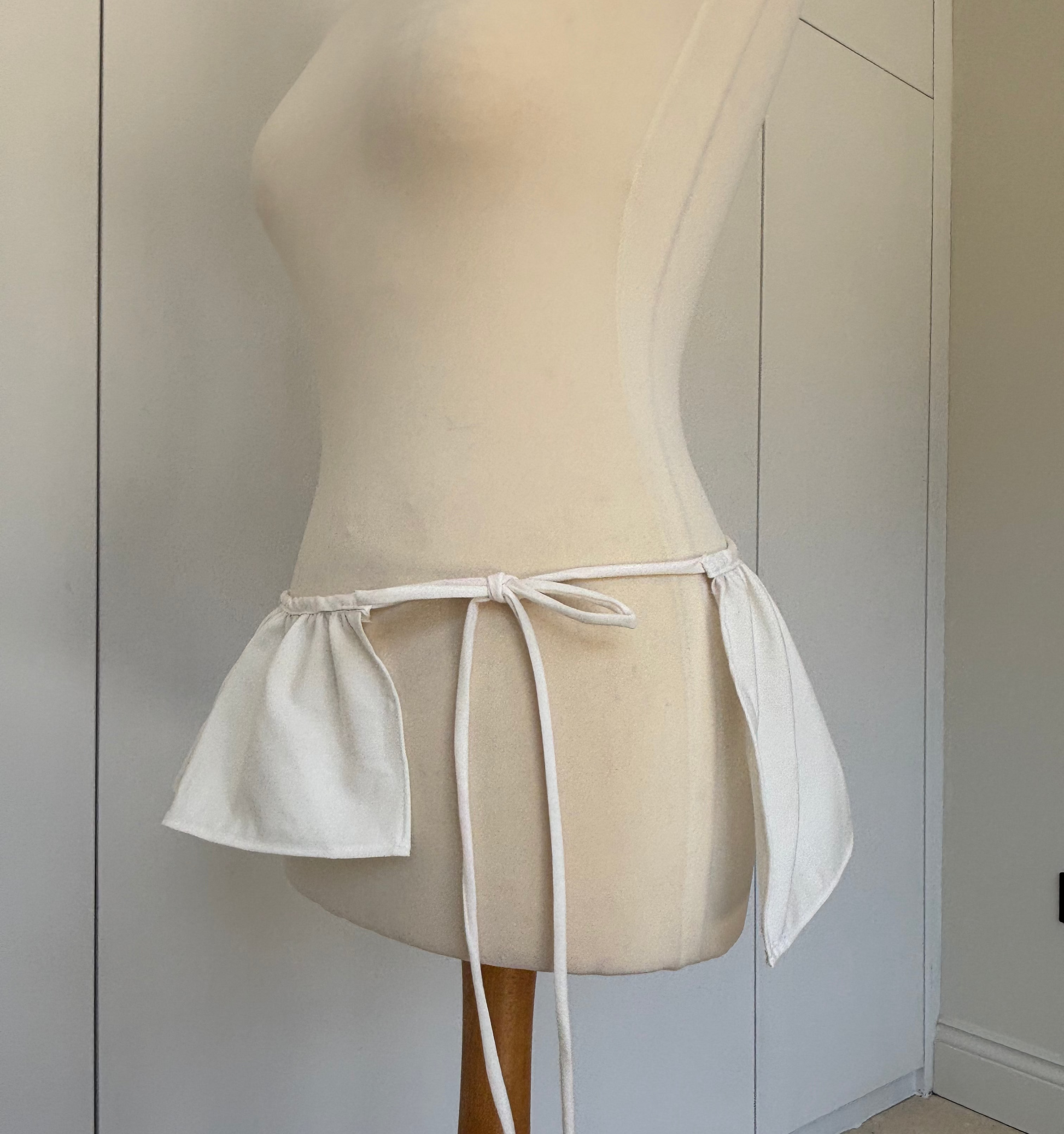 STUDIO SAMPLE S/S Layers: White Ruffle Layer Skirt